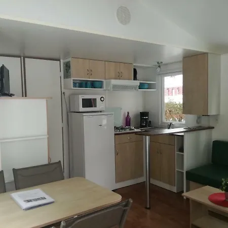 Mobilhome 181 Mont Dore لا بوربول